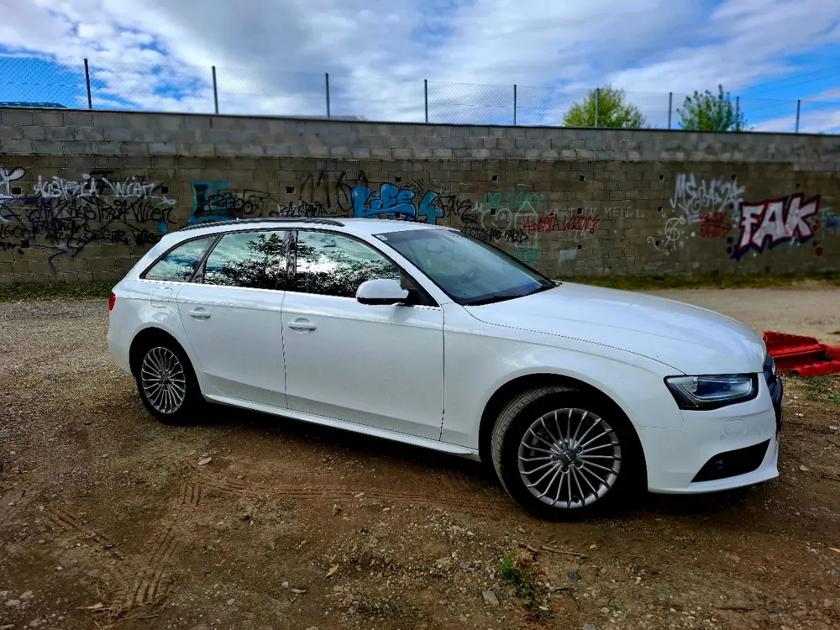 Audi A4 2014 photo 3