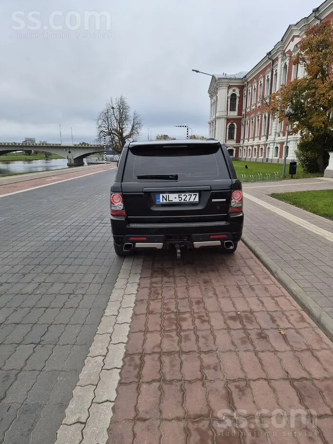 Land Rover Range Rover Sport 2011 photo 5