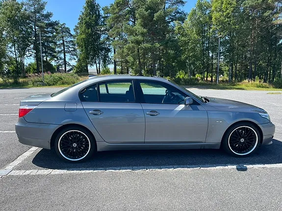 BMW 520D 2009 photo 3