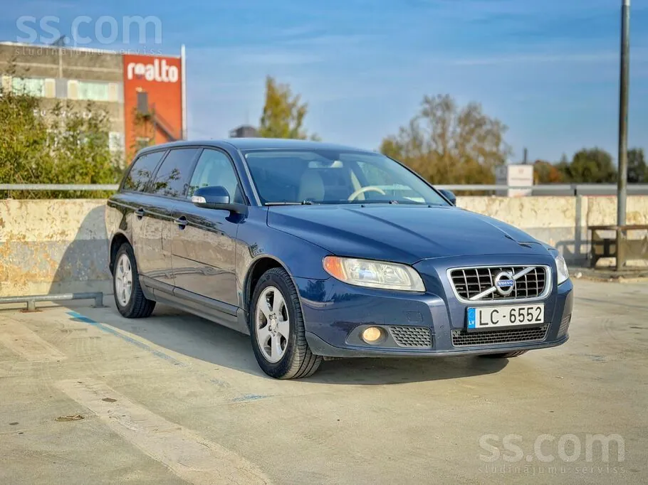 Volvo V70 2009 photo 2