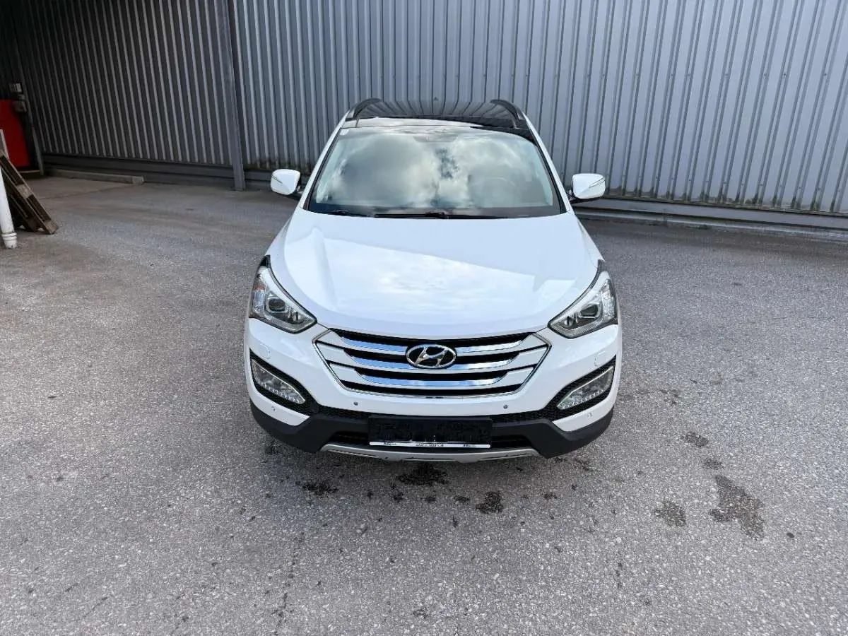 Hyundai Santa Fe 2014 photo 2