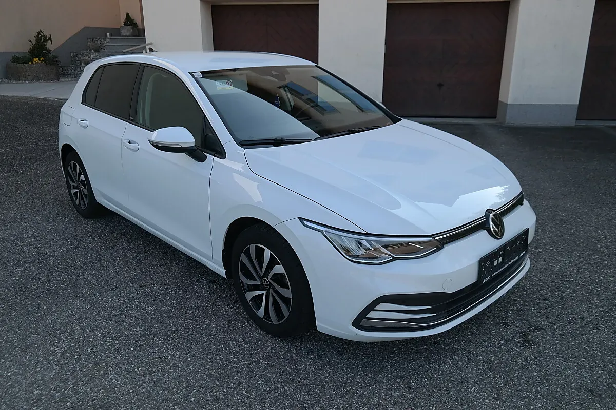 Volkswagen Golf 2022 photo 3