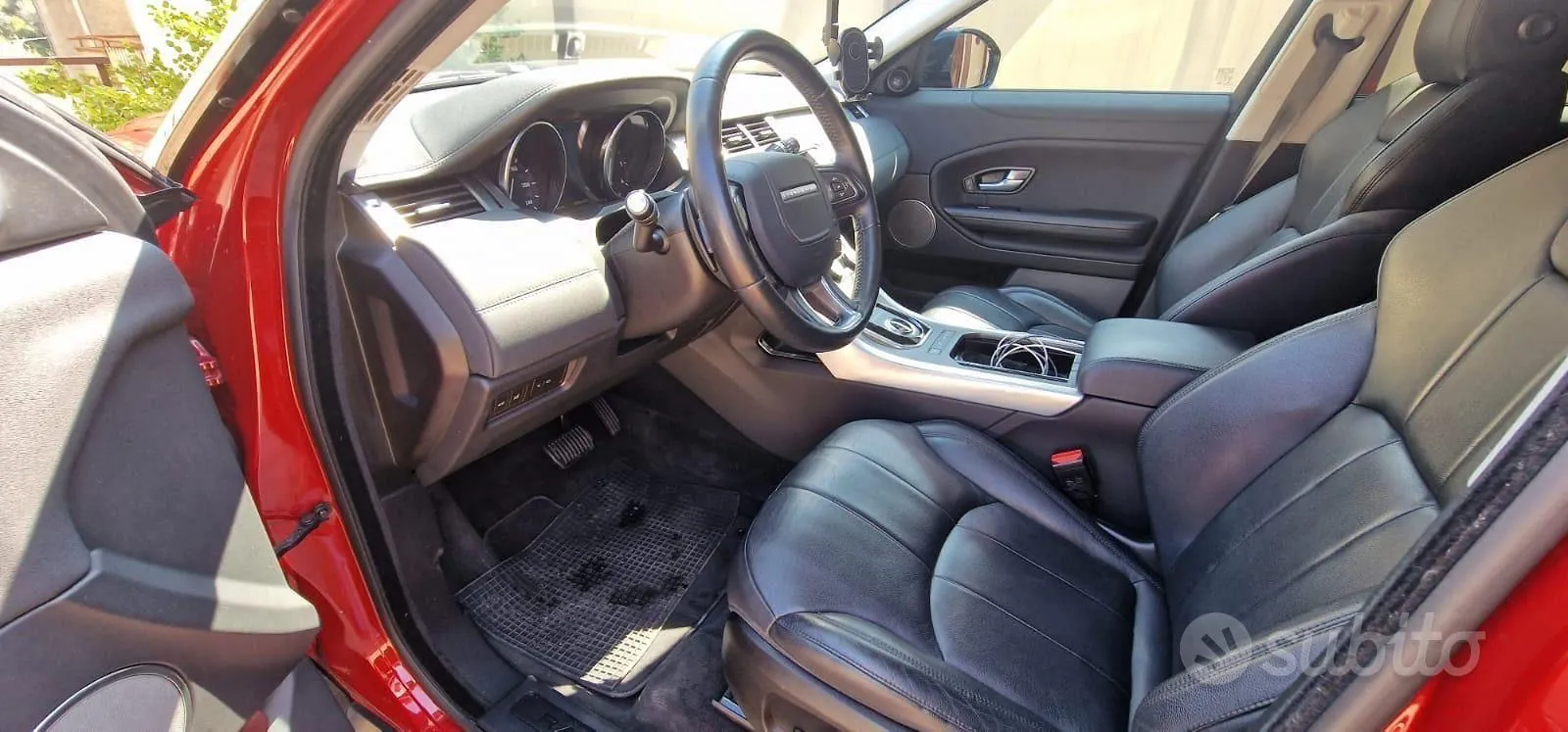 Land Rover Range Rover Evoque 2016 photo 3