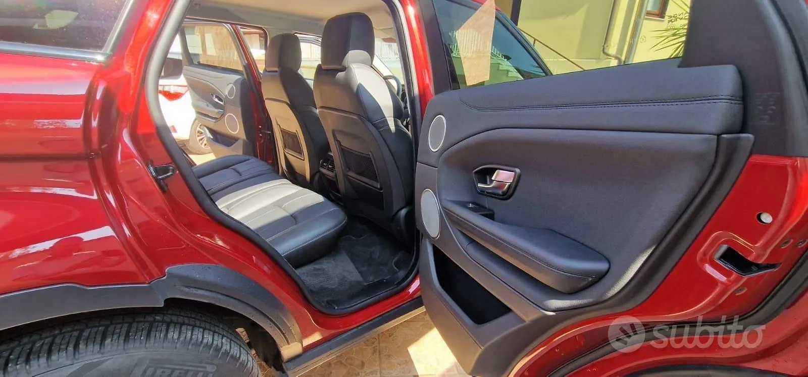 Land Rover Range Rover Evoque 2016 photo 4
