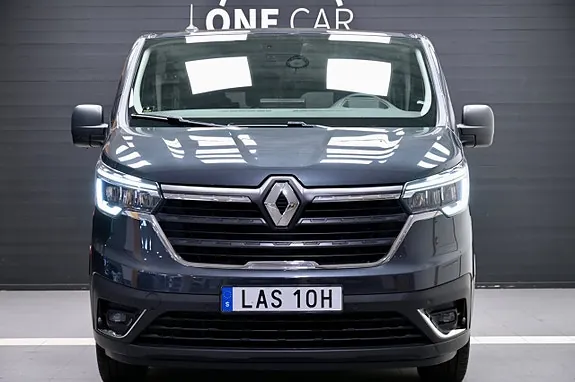 Renault Trafic 2024 photo 2