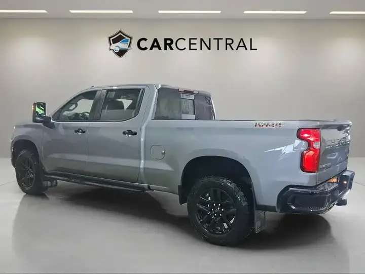 Chevrolet Silverado 1500 2024 photo 3