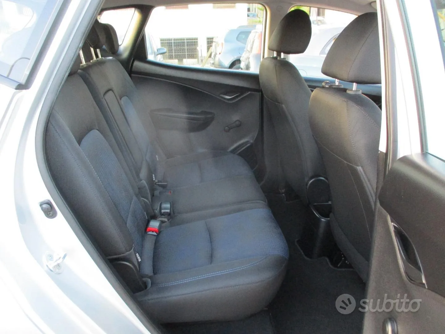 Hyundai Ix20 2015 photo 4
