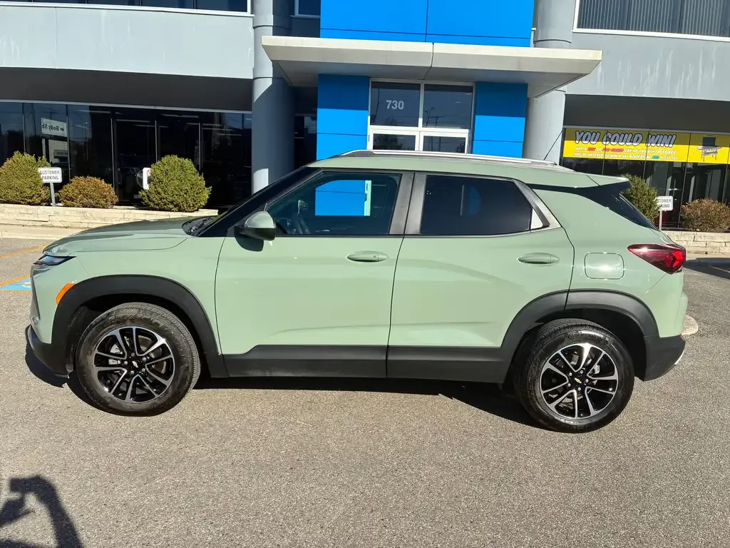 Chevrolet Trailblazer 2025 photo 2