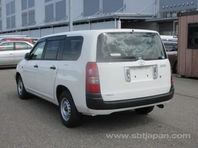 Toyota Succeed Van 2014 photo 3