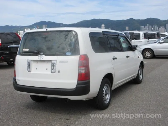 Toyota Succeed Van 2014 photo 4