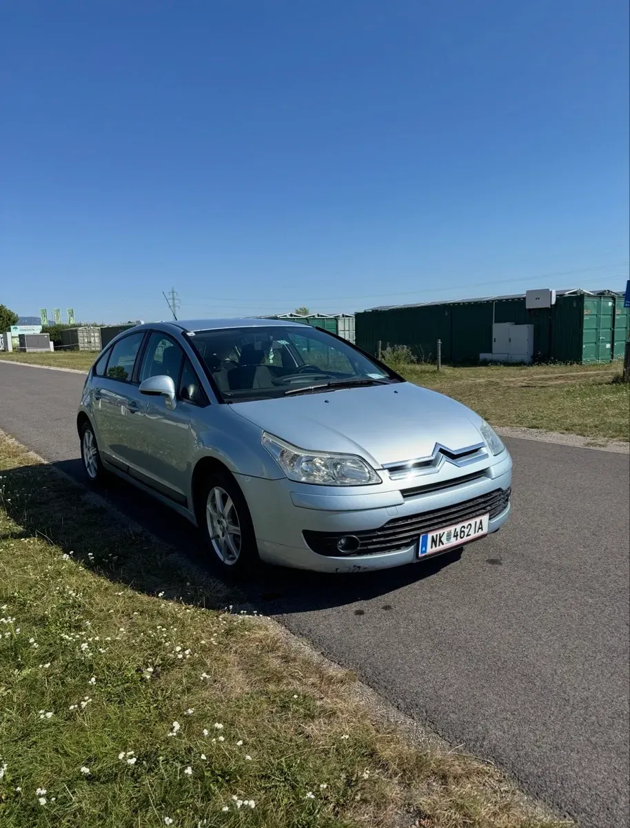 Citroen C4 2005 photo 2