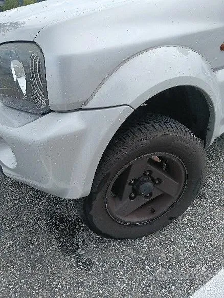 Suzuki Jimny 2005 photo 2