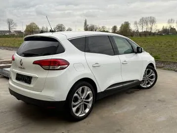 Renault Scenic 2017 photo 2