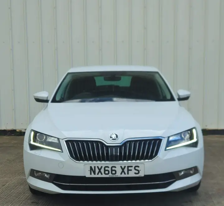 Skoda Superb 2016 photo 3