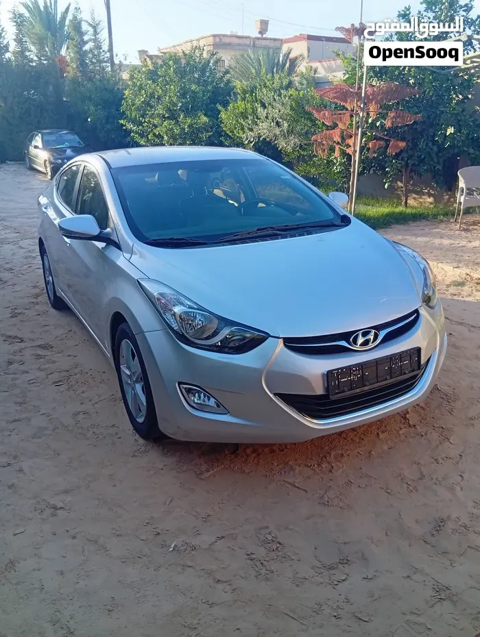 Hyundai Avante 2011 photo 3