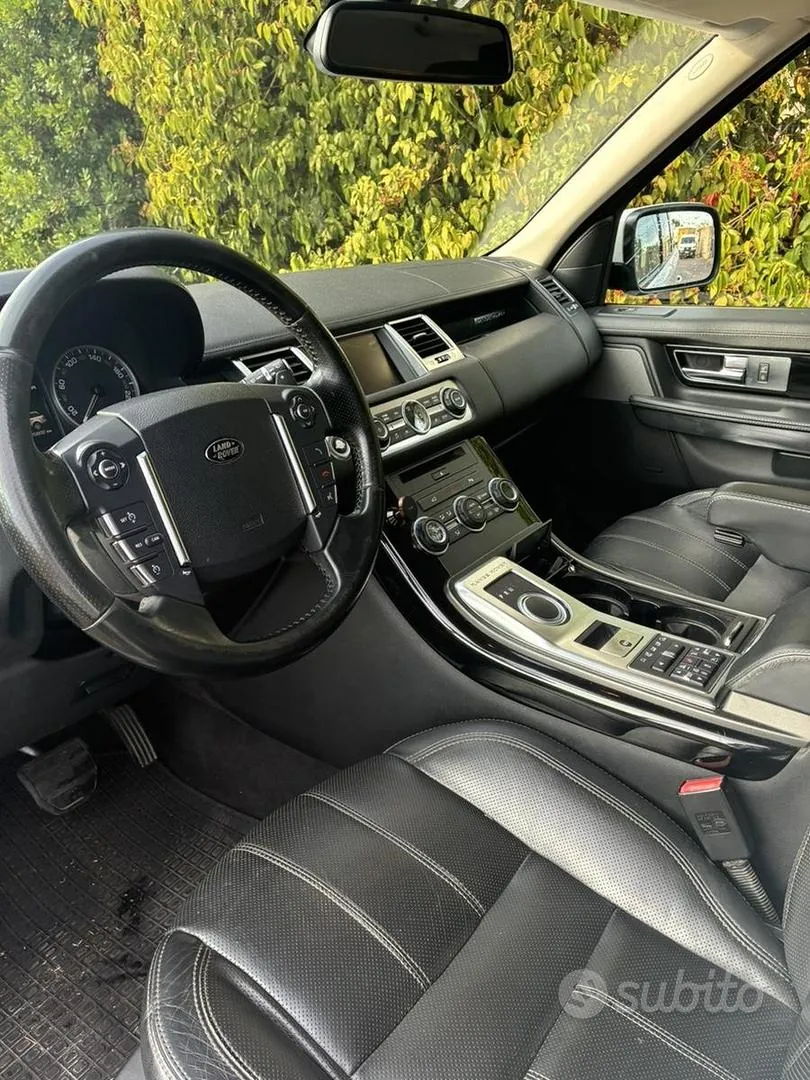 Land Rover Range Rover Sport 2013 photo 2