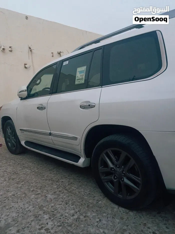Lexus Lx 2014 photo 4