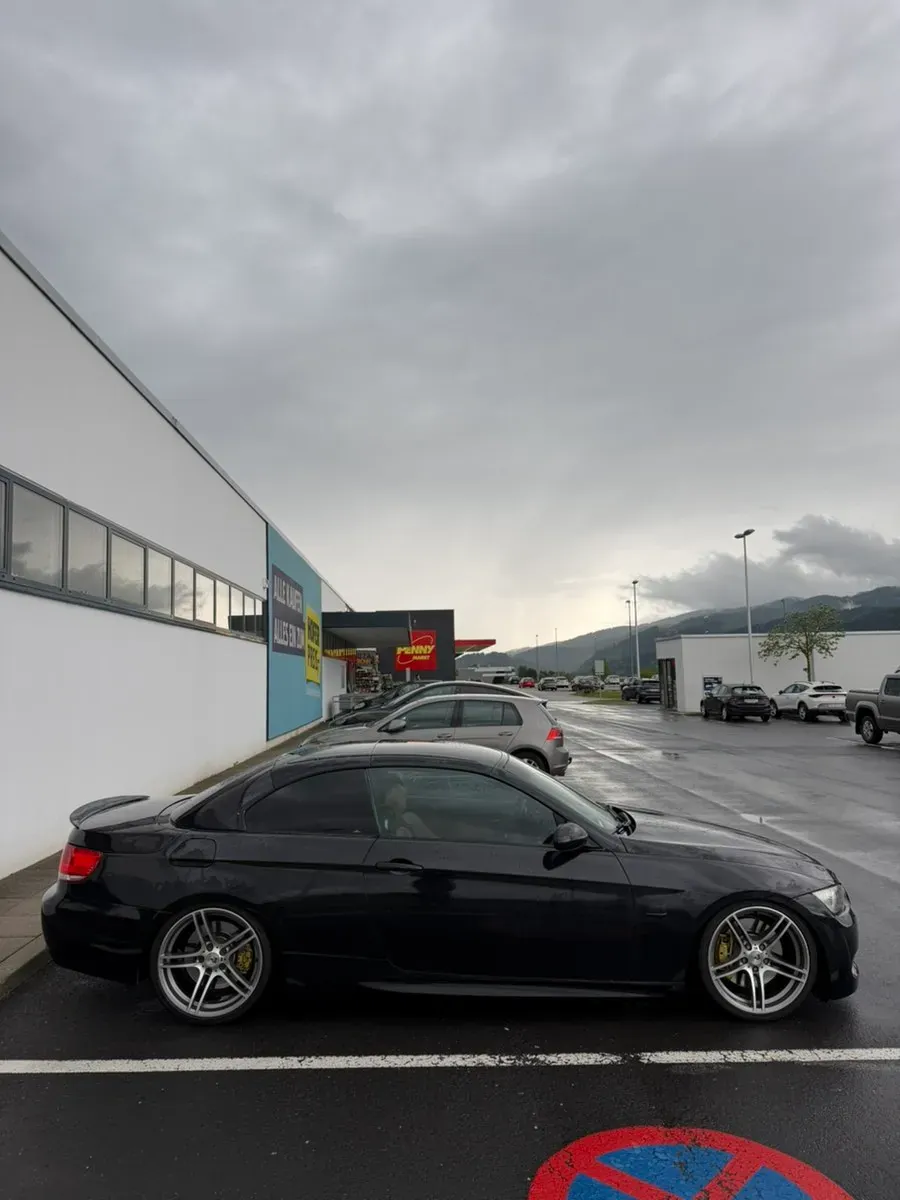 BMW 3 Series 2008 photo 2