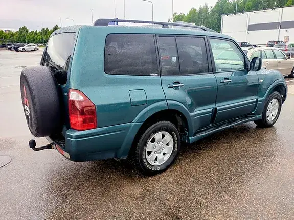 Mitsubishi Pajero 2006 photo 2