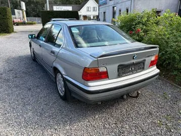 BMW 318 E36 1995 photo 3