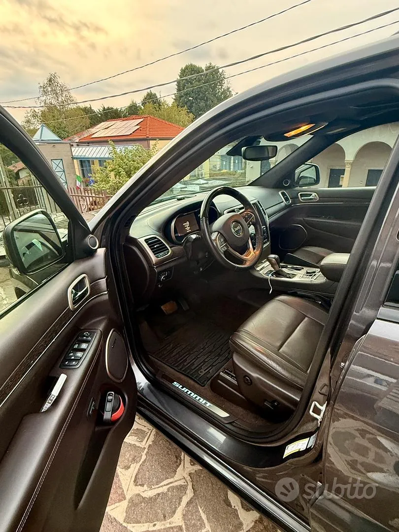 Jeep Grand Cherokee 2018 photo 3