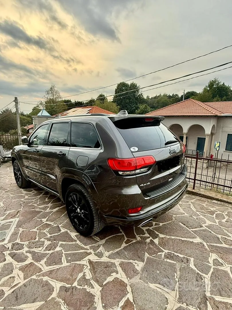 Jeep Grand Cherokee 2018 photo 2