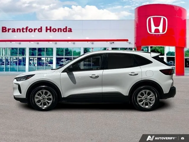 Ford Escape 2025 photo 2