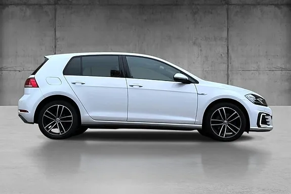 Volkswagen Golf 2019 photo 5