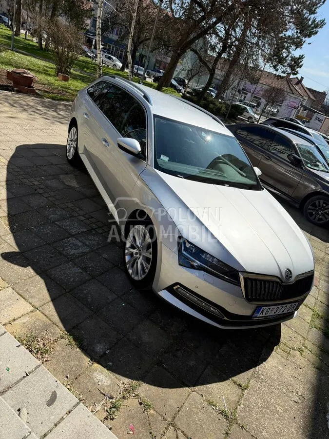 Skoda Superb 2021 photo 4