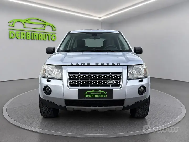 Land Rover Freelander 2008 photo 2