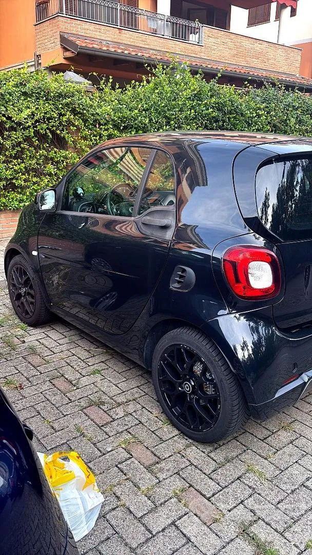 Smart Fortwo 2019 photo 4