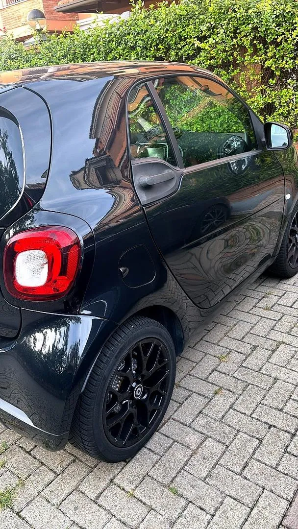 Smart Fortwo 2019 photo 3