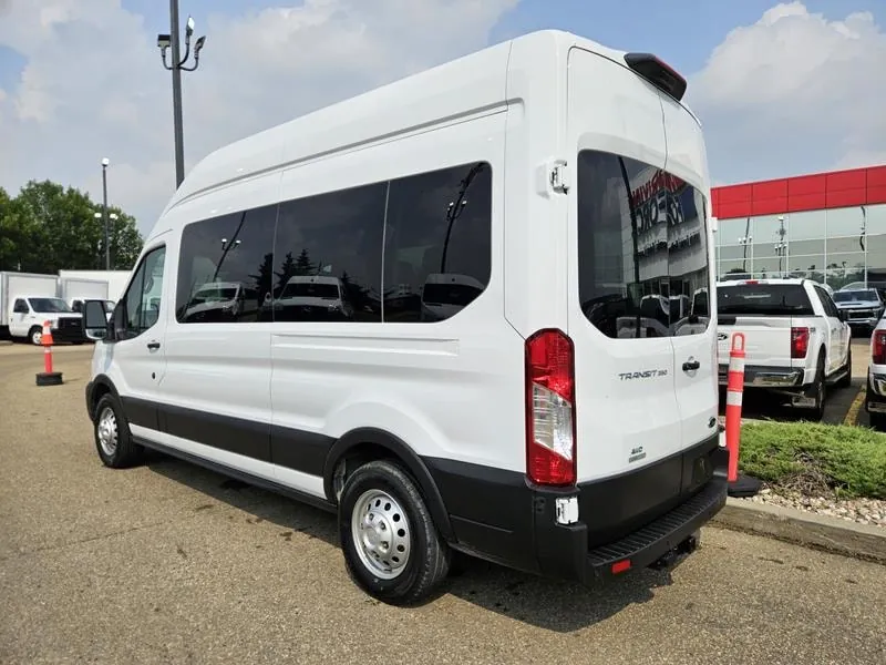 Ford Transit 2025 photo 3