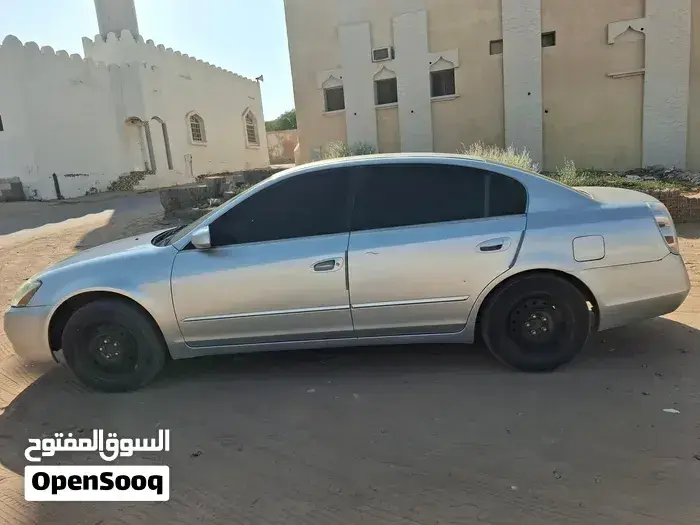 Nissan Altima 2005 photo 4