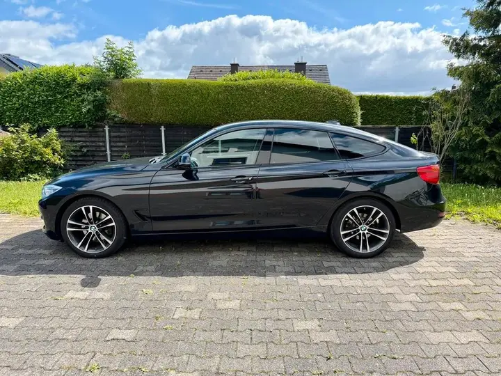 BMW 328I