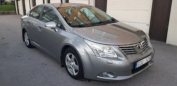 Toyota Avensis 2009 photo 2
