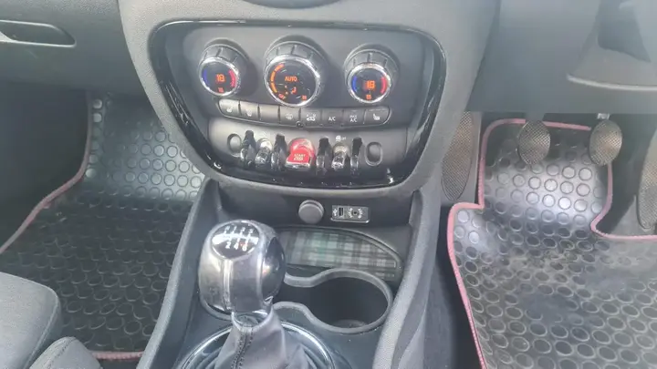 Mini Clubman 2016 photo 4