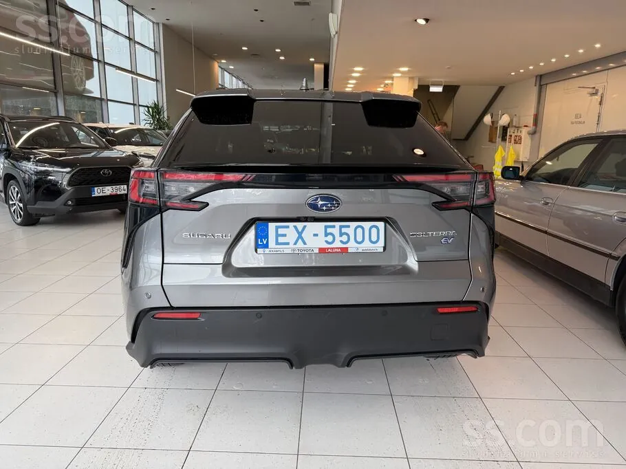 Subaru Solterra 2023 photo 5