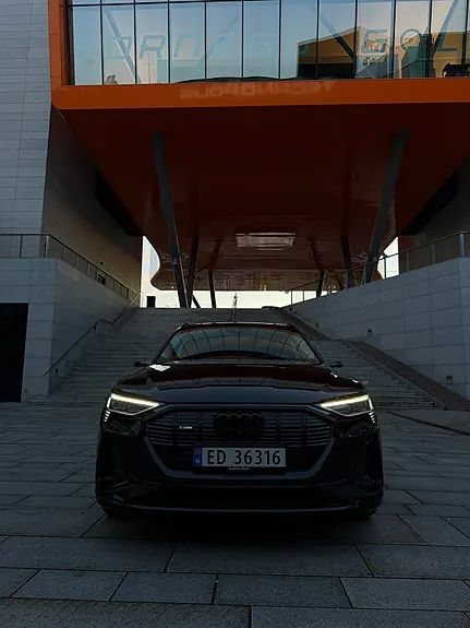 Audi E-Tron 2021 photo 3