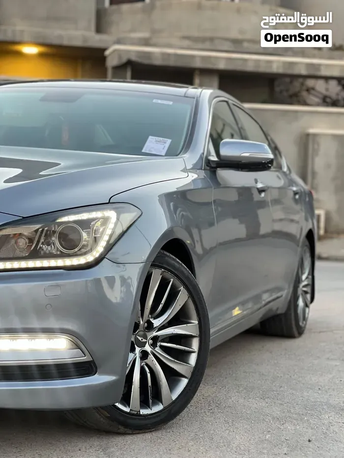 Genesis G80 2017 photo 4