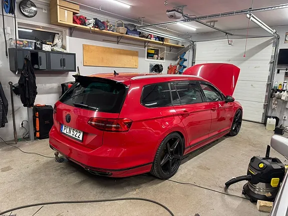 Volkswagen Passat 2018 photo 2
