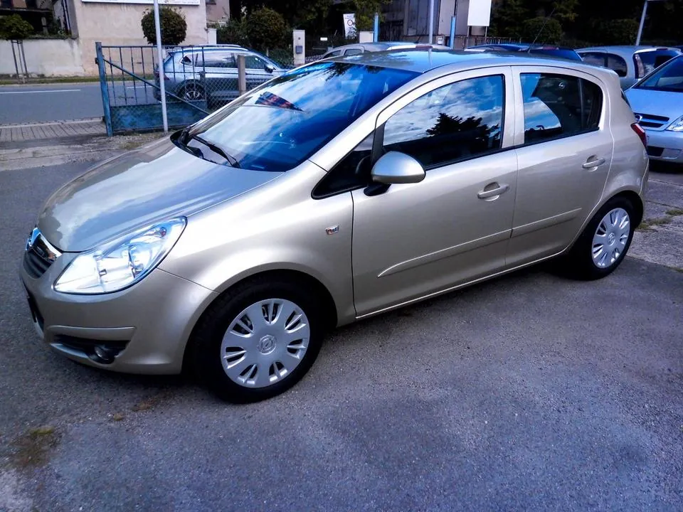 Opel Corsa D Edition