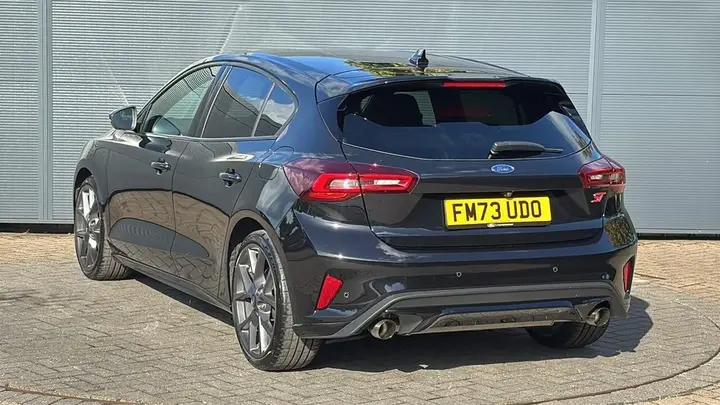 Ford Focus 2023 photo 3