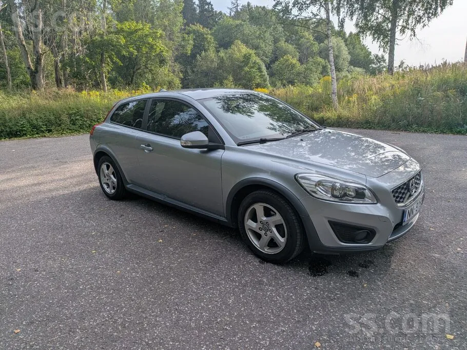 Volvo C30 2010 photo 2