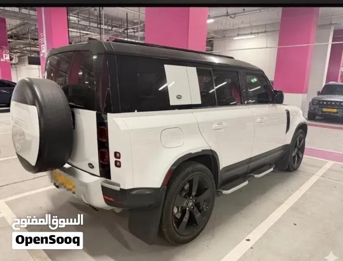 Land Rover Defender 2022 photo 4