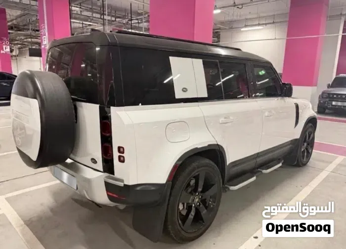 Land Rover Defender 2022 photo 3