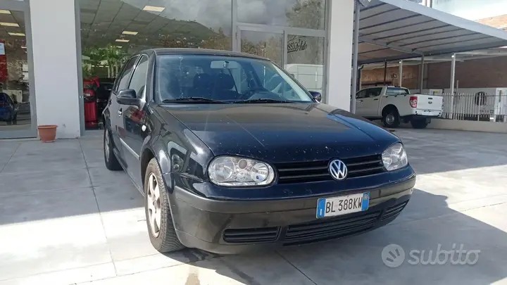 Volkswagen Golf 2000 photo 2