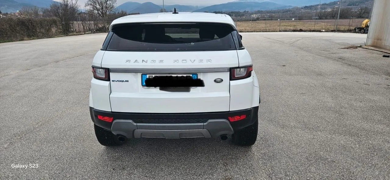 Land Rover Range Rover Evoque 2016 photo 2