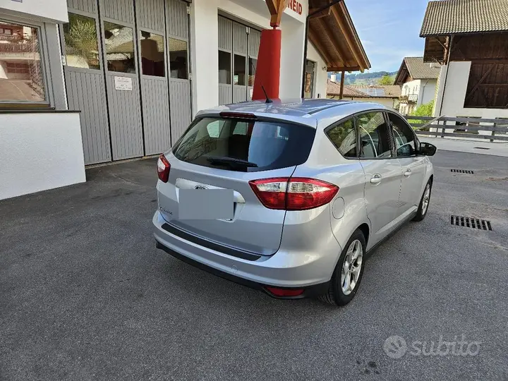 Ford C-Max 2012 photo 4