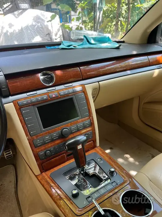Volkswagen Phaeton 2005 photo 4